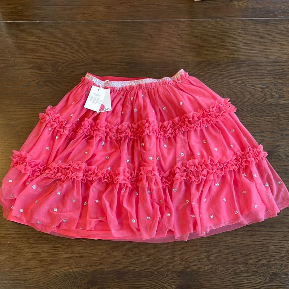 Brand new beautiful Boden skirt attached with a tag!